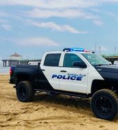 Manhattan Beach Police Department Adds Seven Police Officers